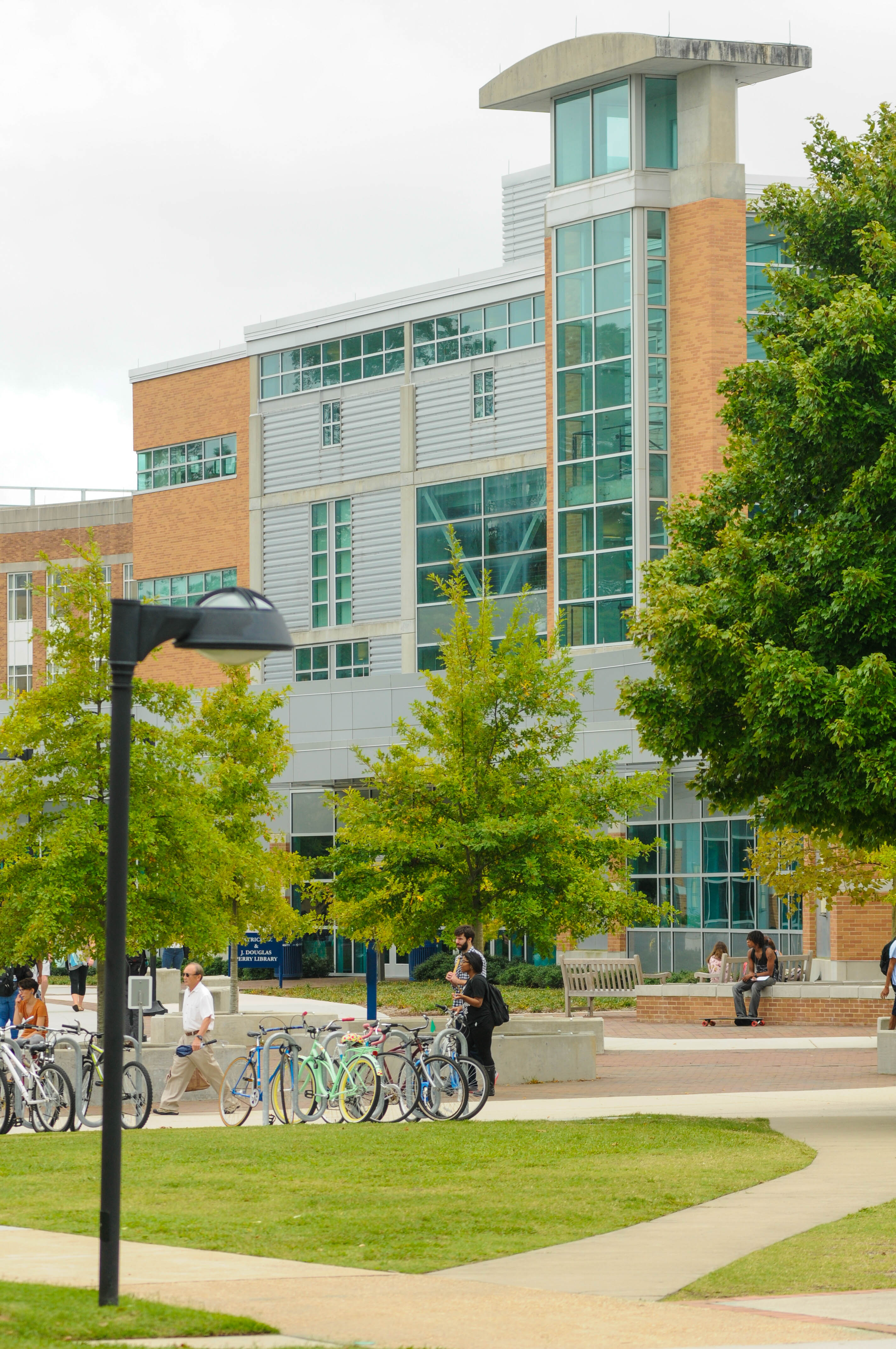 Perry Library and Learning Commons Will be Accessible 24 Hours for End