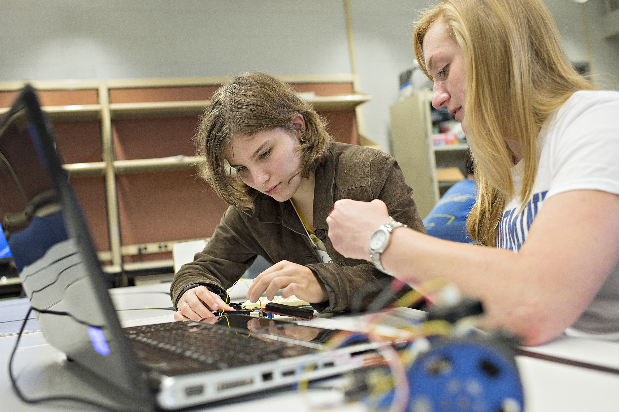 ODUEVMS RobotBuilding Project Helps Autistic Teens Develop Social