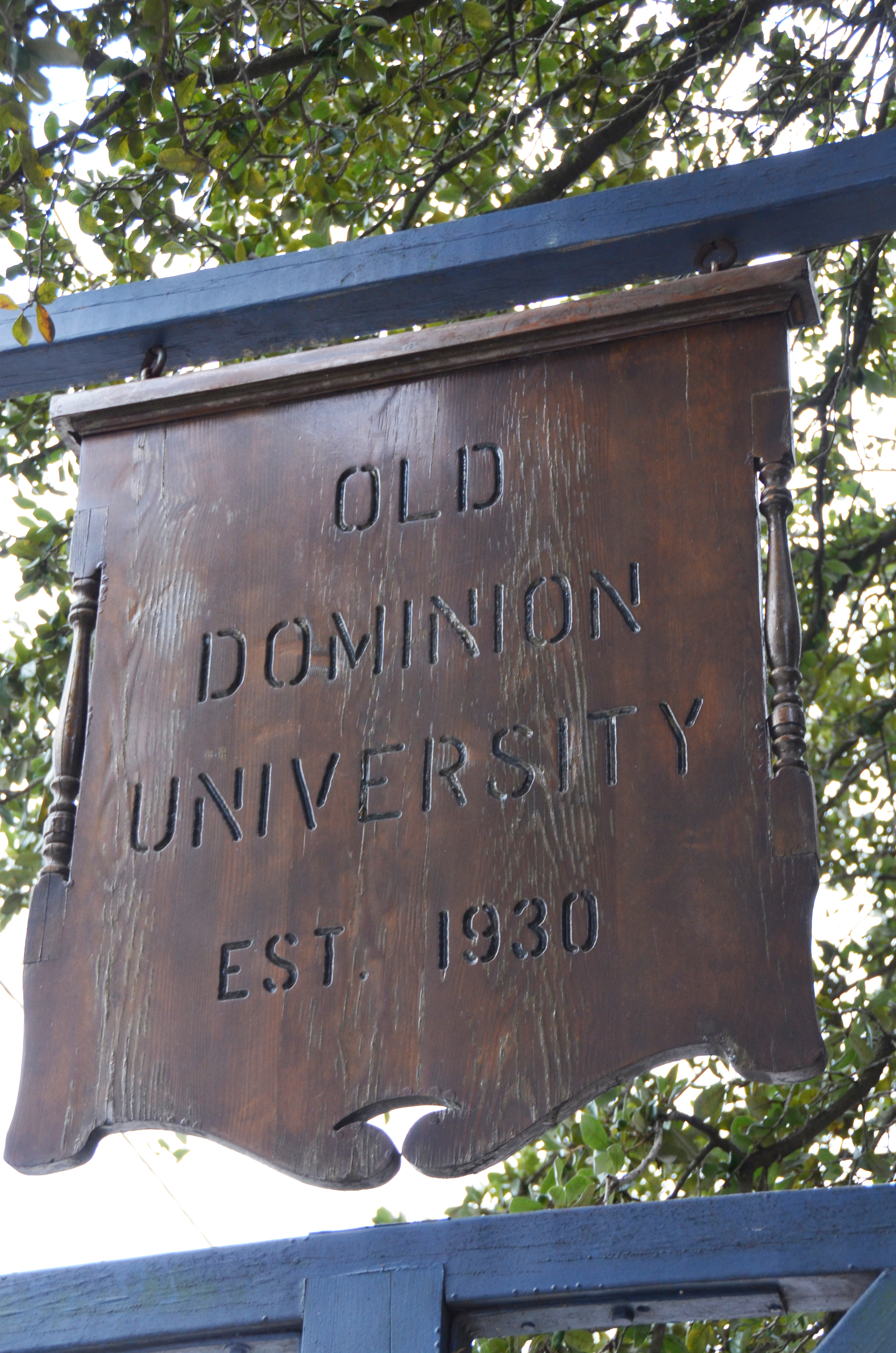 Photo of Old Dominion University sign