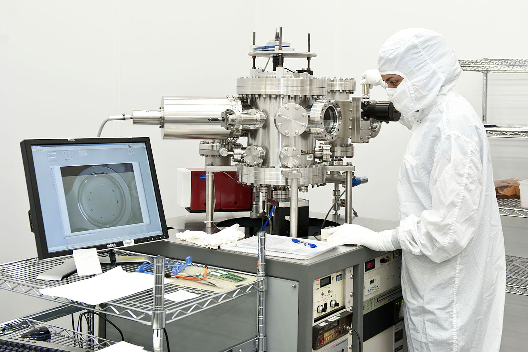 New Program Supports Graduate Studies in Accelerator Technology at ...