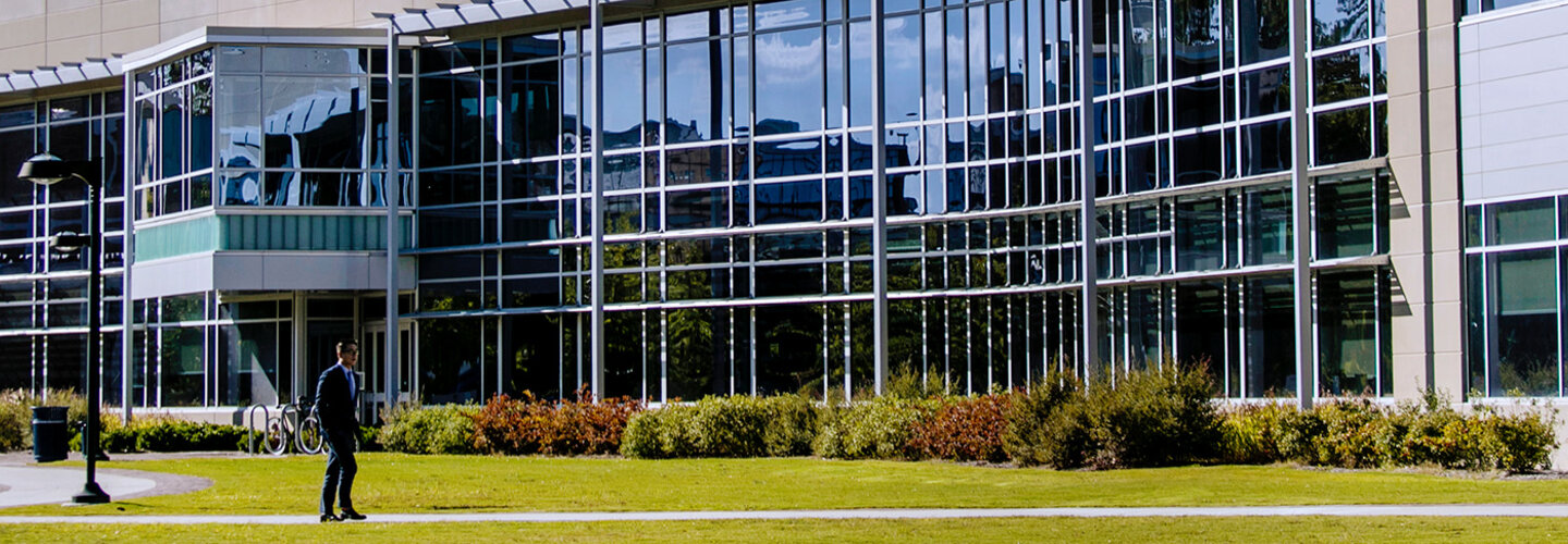 Students walking by Engineering Systems Building.