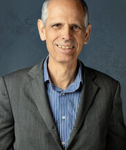 Headshot of Oscar Gonzalez