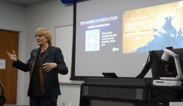 Annette Finley-Croswhite teaching about the American Revolution.