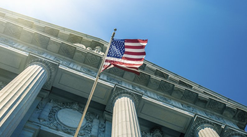 us-flag-government-building.