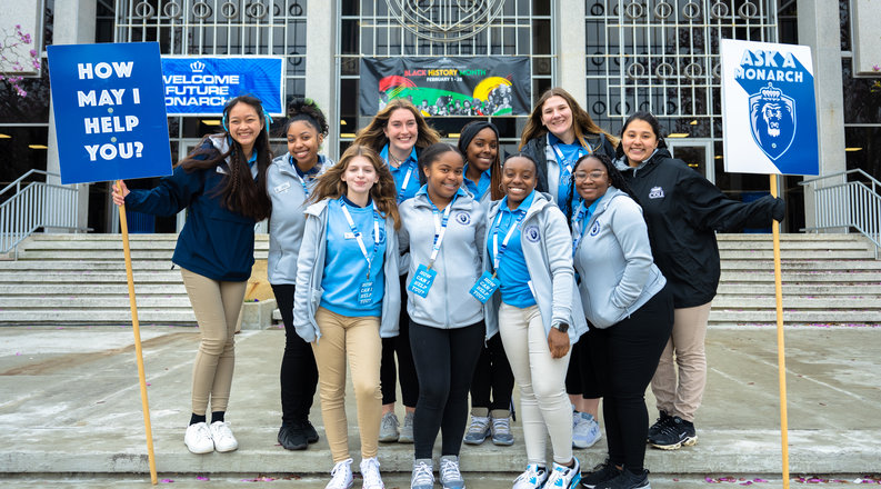 Students outside Webb Center