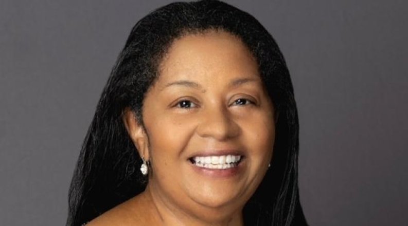 Headshot of a woman.