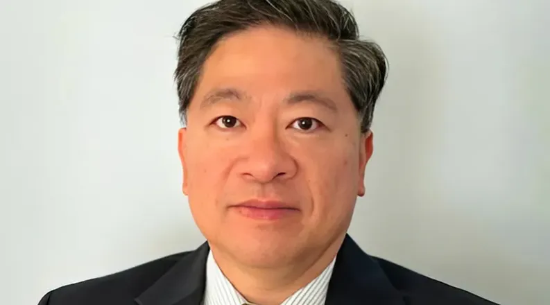 Photo/headshot of Li-Wu Chen