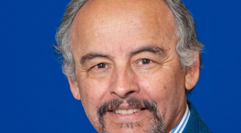 Mournir Laroussi Headshot