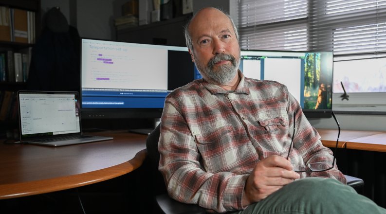 Nikos Chrisochoides, Ph.D. in office