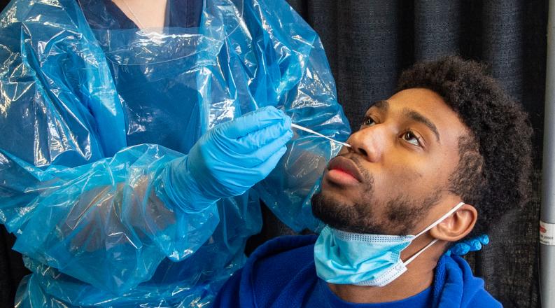 student-covid-test-008021-17