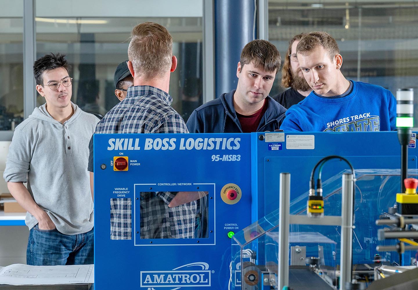 Engineering Technology Smart Manufacturing class