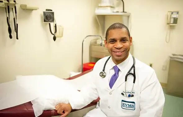 Dr. Thomas Kimble in an exam room.