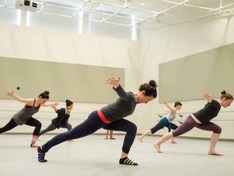 dance - backstage - modern class 3