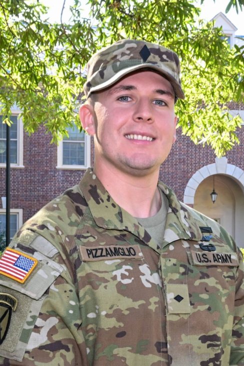 Brent Pizzamiglio in US Army uniform.