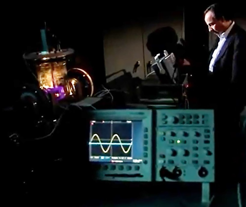 Mounir Laroussi in lab