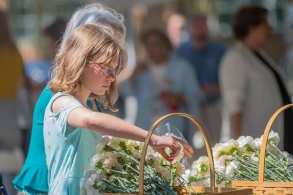 2022-virginia-beach-monarch-memorial-dedication-12