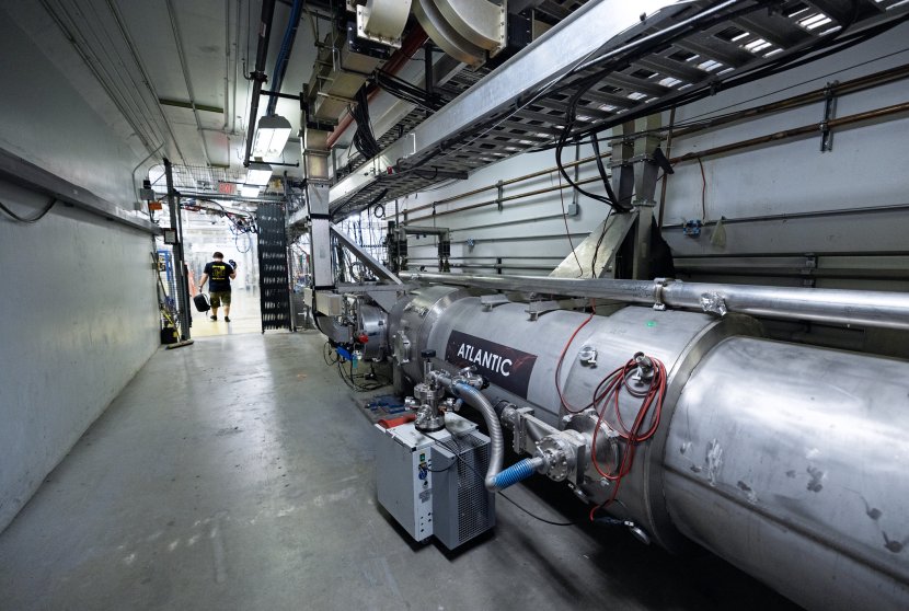 Cryomodules help cool the system to a few degrees above absolute zero. 