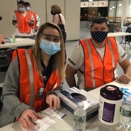 School of Nursing Students and Faculty Administer COVID-19 V