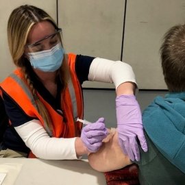 School of Nursing Students and Faculty Administer COVID-19 V