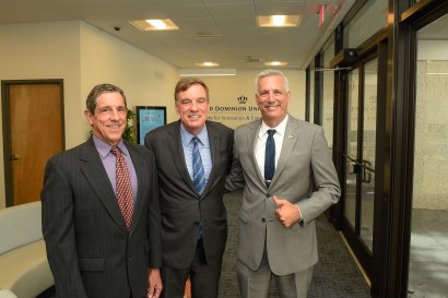 2019-iie-found-table-with-senator-warner-14-1